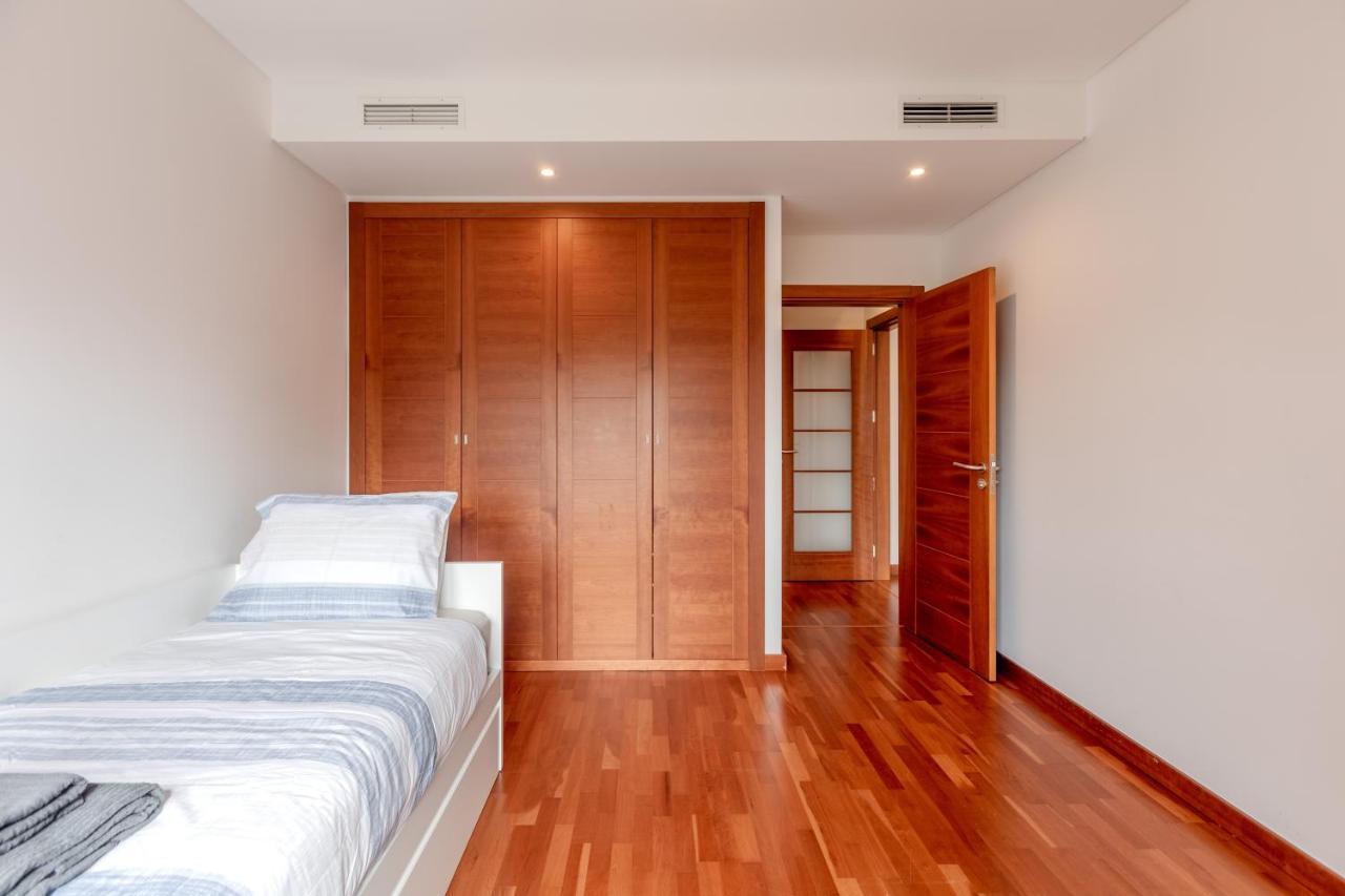 Apartment Modern 2 Bedroom 20 Min From Center *