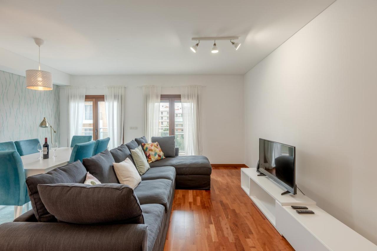 Apartament Modern 2 Bedroom 20 Min From Center Amadora