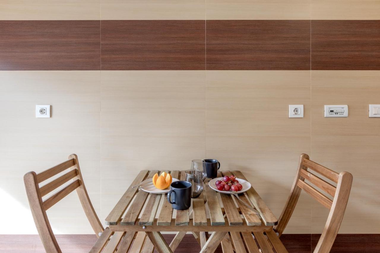 Modern 2 Bedroom 20 Min From Center *